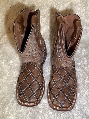 Tanner mark boys Brown Quilted Western leather Boots size 6